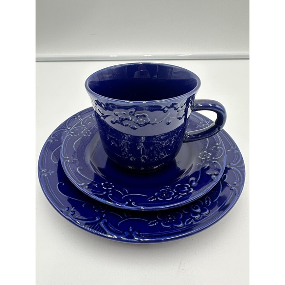 RARE & BEAUTIFUL COBALT CUP SAUCER Plate WBACH WAECHTERSBACH ANGELICA PATTERN - Picture 1 of 9